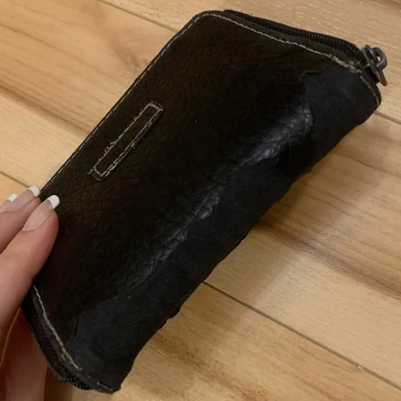 Rosetti well used leather zip wallet - Picture 2 of 7